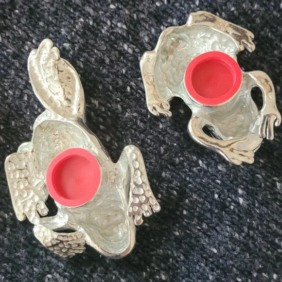 Silver-Toned Vintage Pewter Billy-Joe Stamped Frog Salt and Pepper Shakers - Picture 6 of 6